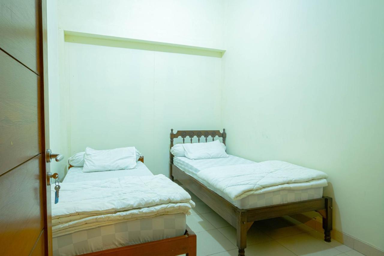 Kartika Syariah Surakarta (Solo)